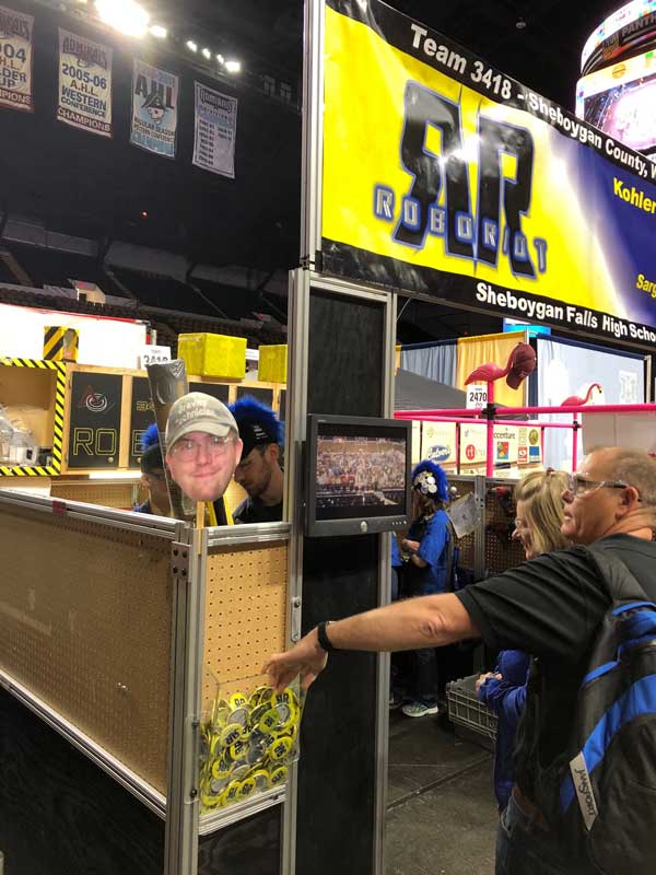 RoboRiot participants, visitors and staff